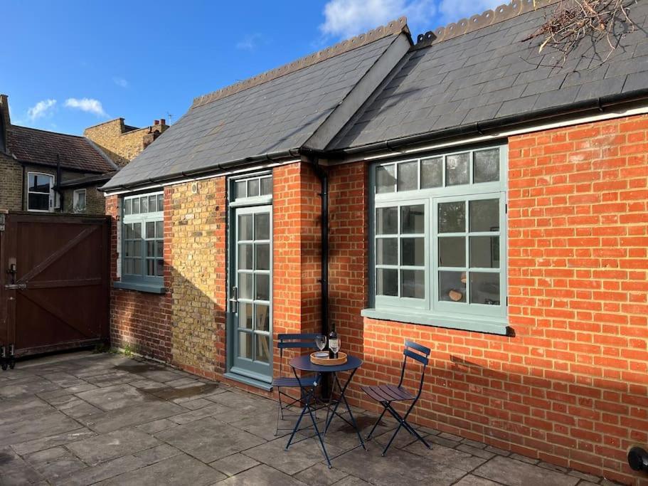 Forge Cottage - Pretty 1 Bedroom Cottage With Free Off Street Parking Лондон Екстер'єр фото