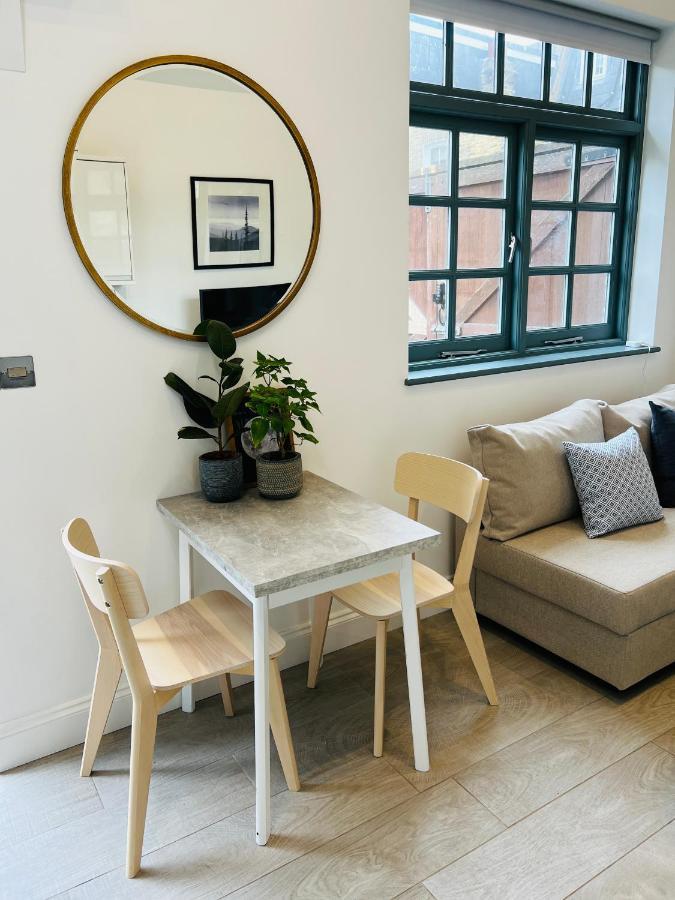 Forge Cottage - Pretty 1 Bedroom Cottage With Free Off Street Parking Лондон Екстер'єр фото